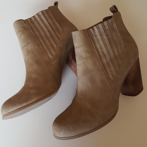 🔴SOLD STEVE MADDEN BOOTIE - Picture 3 of 8